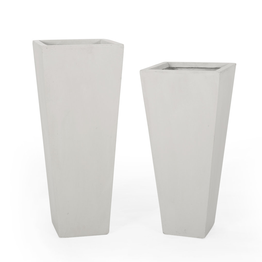 Devi Lightweight Concrete Pot Planter